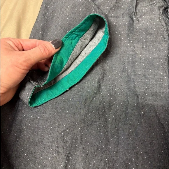 Gray Casual Button Down Shirt with Lightweight Fabric - Picture 6 of 8